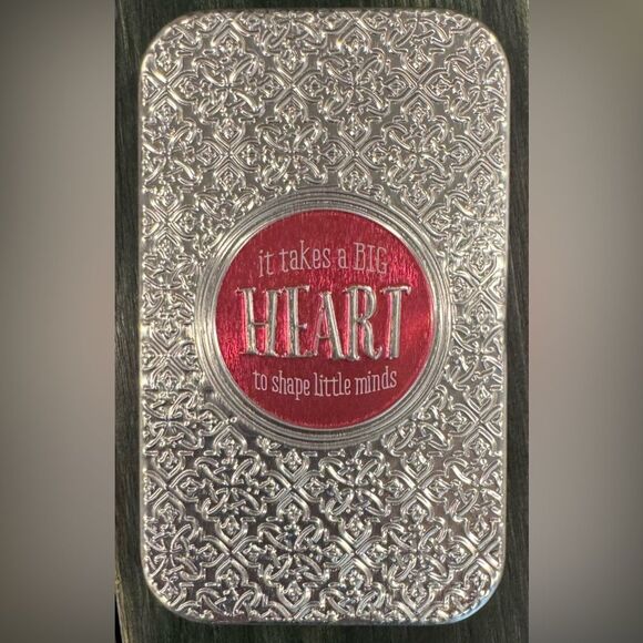 Teacher Keychain in Metal Tin - Picture 2 of 4